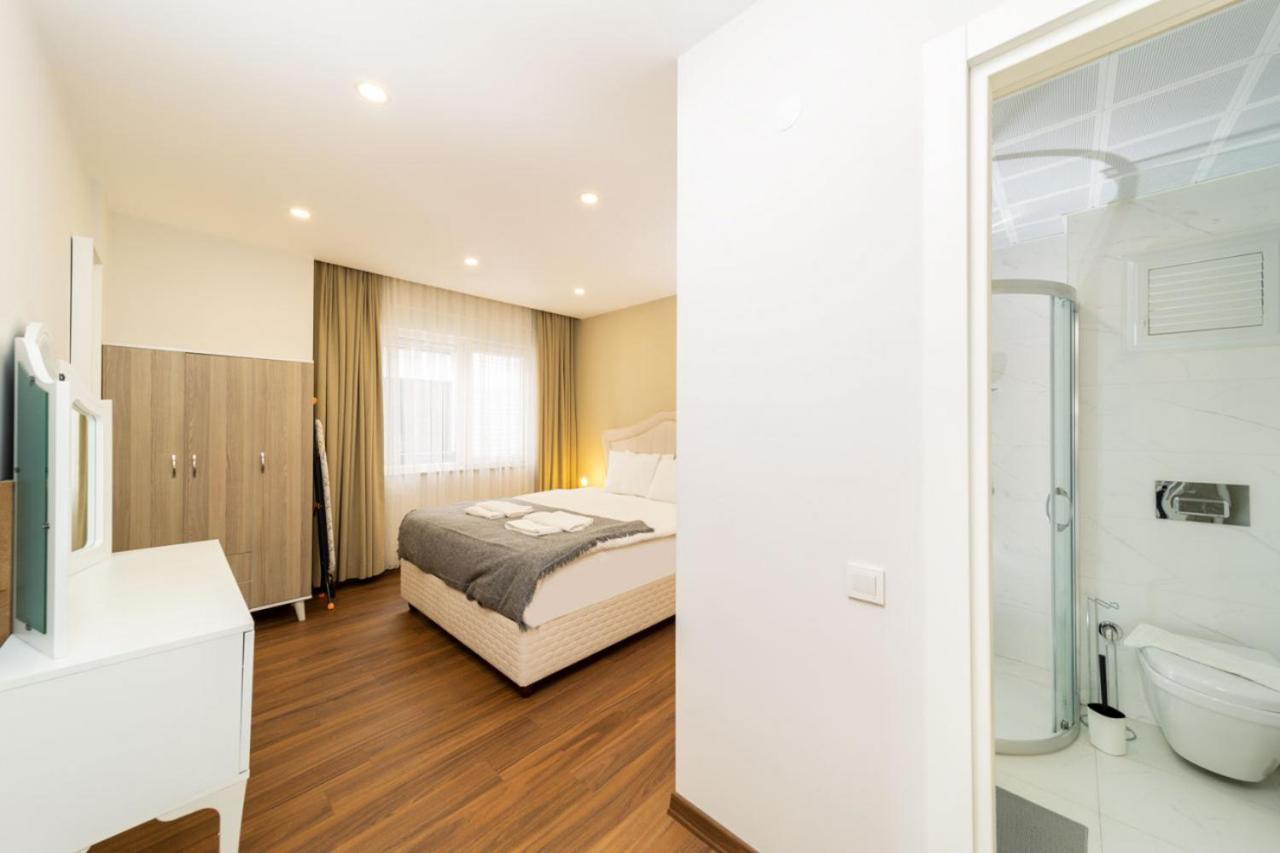 Appartement Central Flat With Balcony Near Sea In Muratpasa à Antalya Extérieur photo
